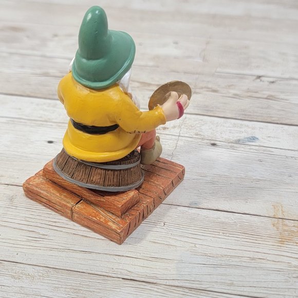 Walt Disney Figure Snow White & 65th Anniversary Bashful 2002 Enesco - Picture 7 of 13